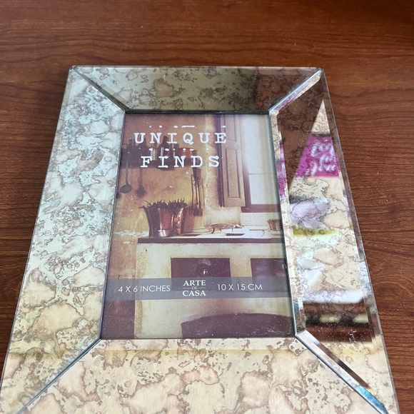 Unique Finds Picture Frame - Picture 3 of 9